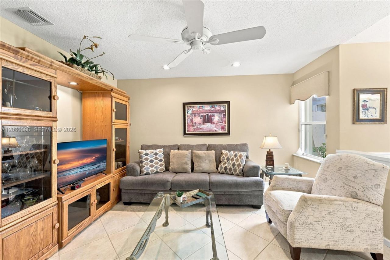7215 Whitfield Ave, Boynton Beach, FL 33437 Photo