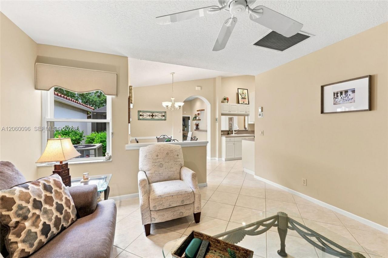7215 Whitfield Ave, Boynton Beach, FL 33437 Photo
