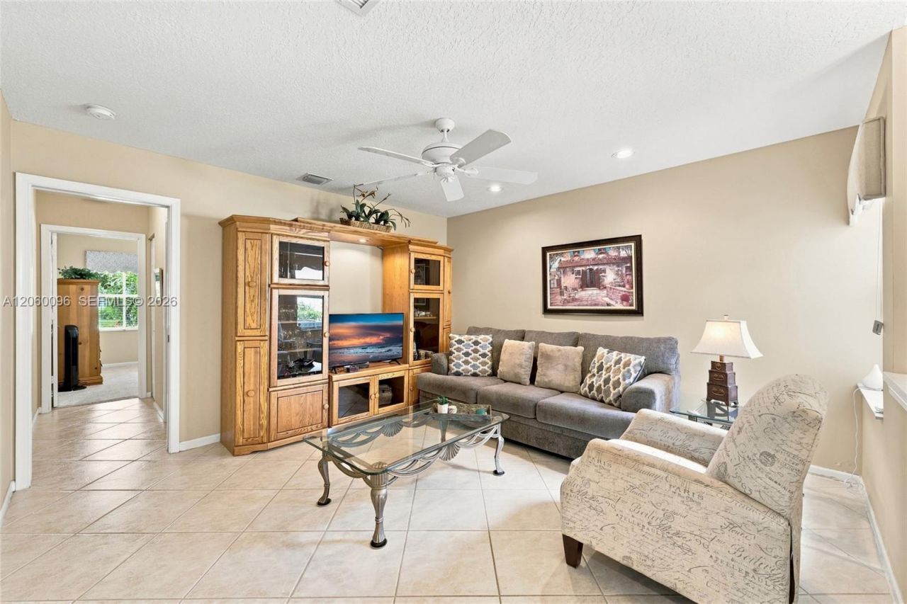 7215 Whitfield Ave, Boynton Beach, FL 33437 Photo