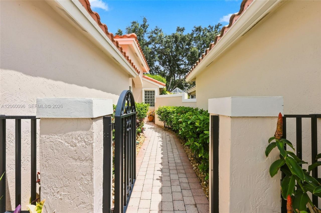 7215 Whitfield Ave, Boynton Beach, FL 33437 Photo
