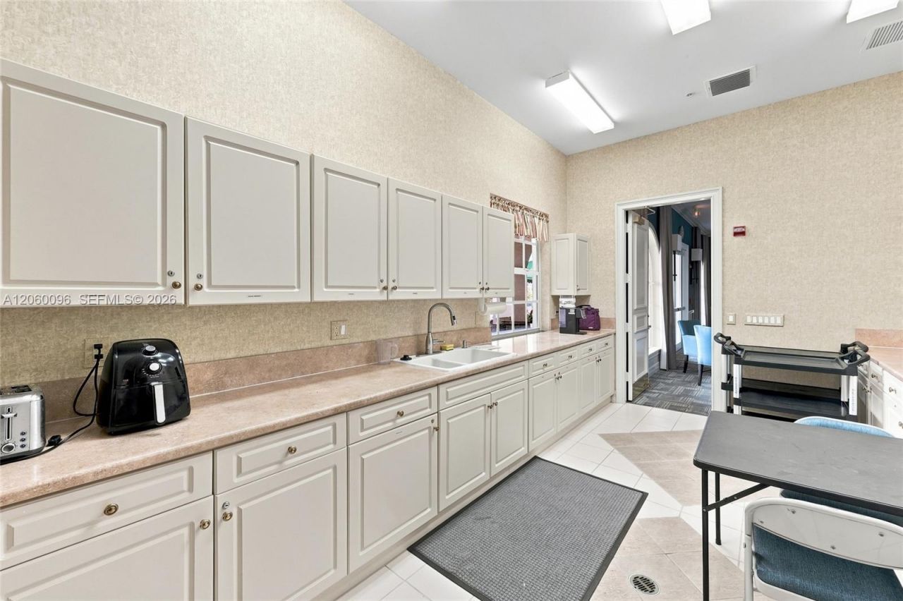 7215 Whitfield Ave, Boynton Beach, FL 33437 Photo