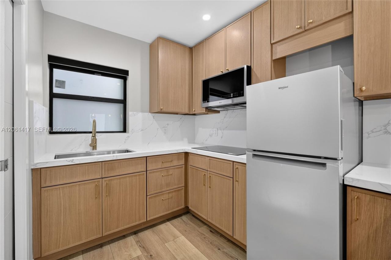1011 NW 30th Ct , Unit 2, Miami, FL 33125 Photo