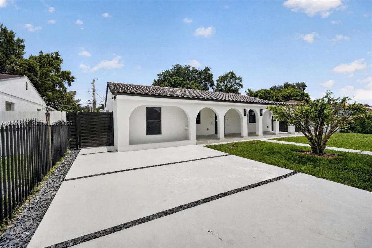1011 NW 30th Ct , Unit 2, Miami, FL 33125 Photo