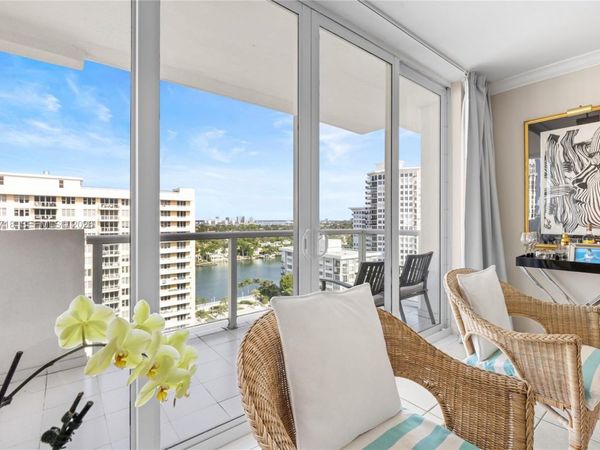 5601 Collins Ave , Unit 1515, Miami Beach, FL 33140
