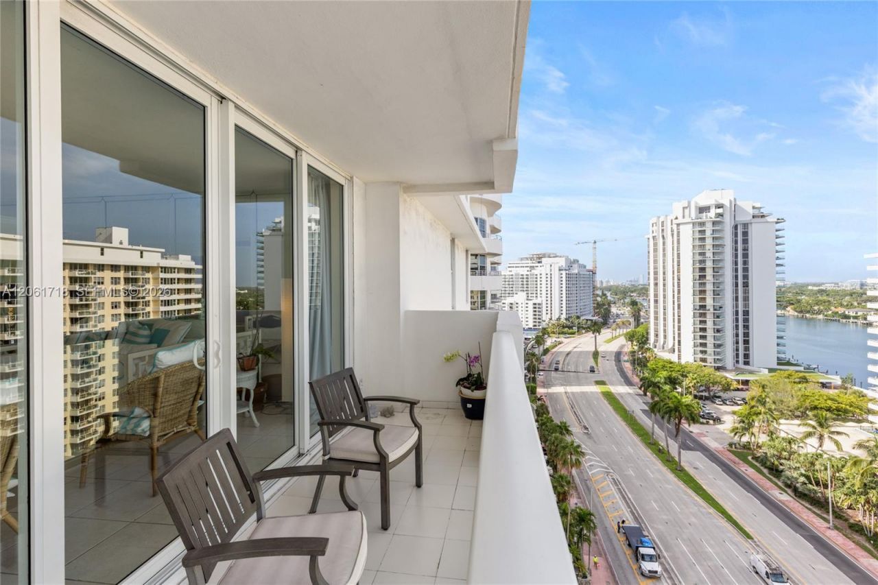 5601 Collins Ave, Unit 1515, Miami Beach, FL 33140 Photo