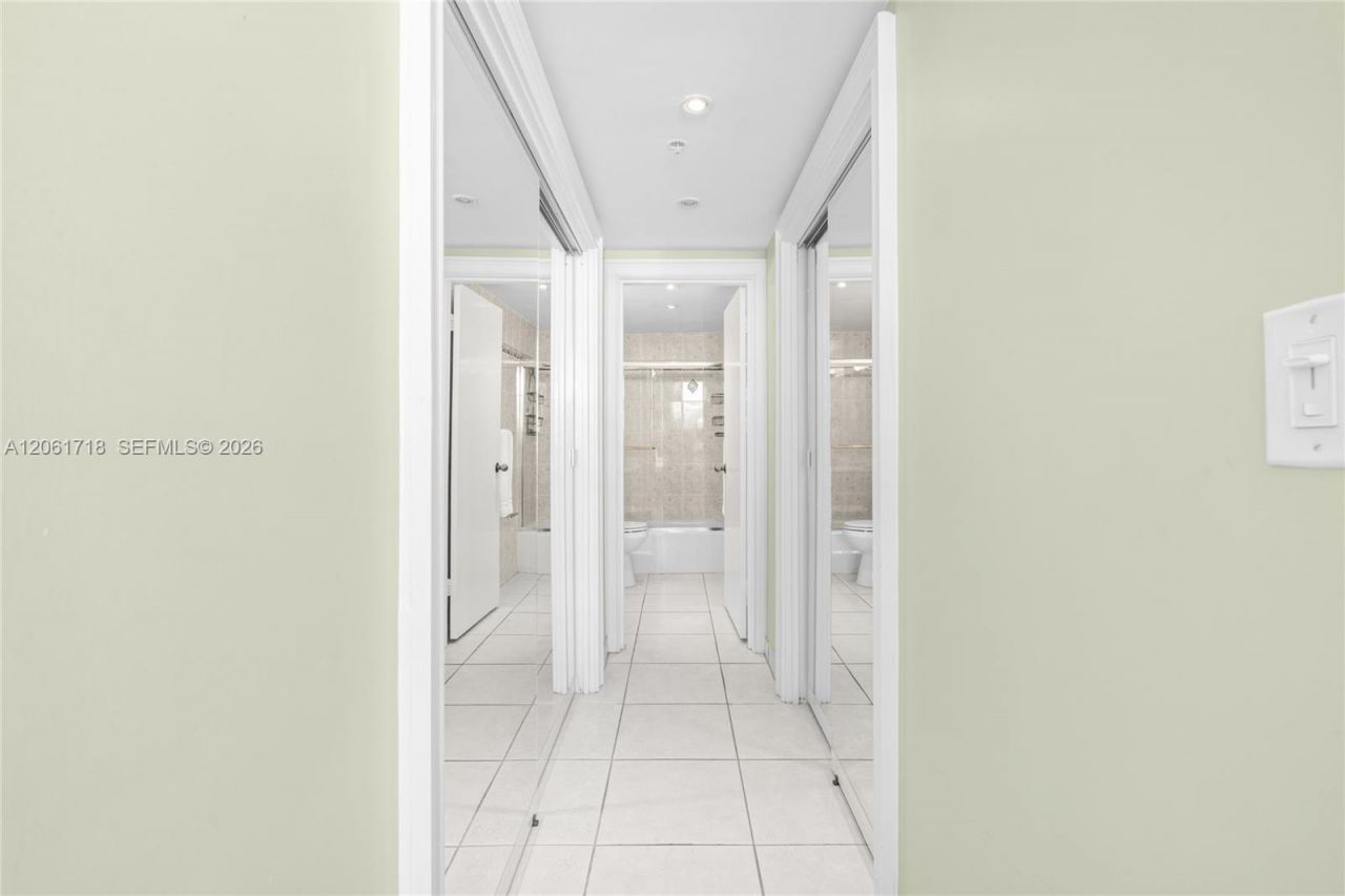 5601 Collins Ave, Unit 1515, Miami Beach, FL 33140 Photo