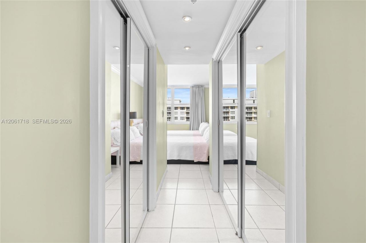 5601 Collins Ave, Unit 1515, Miami Beach, FL 33140 Photo