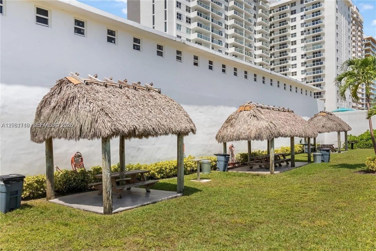 5601 Collins Ave, Unit 1515, Miami Beach, FL 33140 Photo