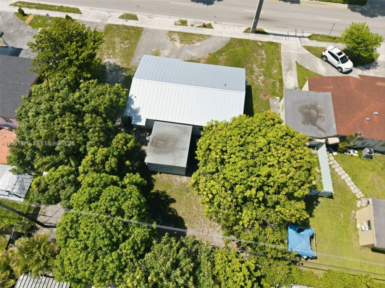 998 W 68th St, Hialeah, FL 33014 Photo