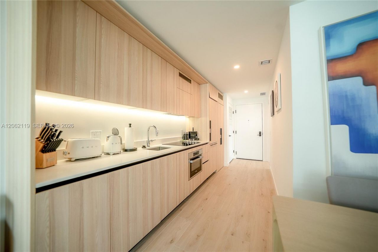 225 N Miami Ave , Unit 2912, Miami, FL 33128 Photo