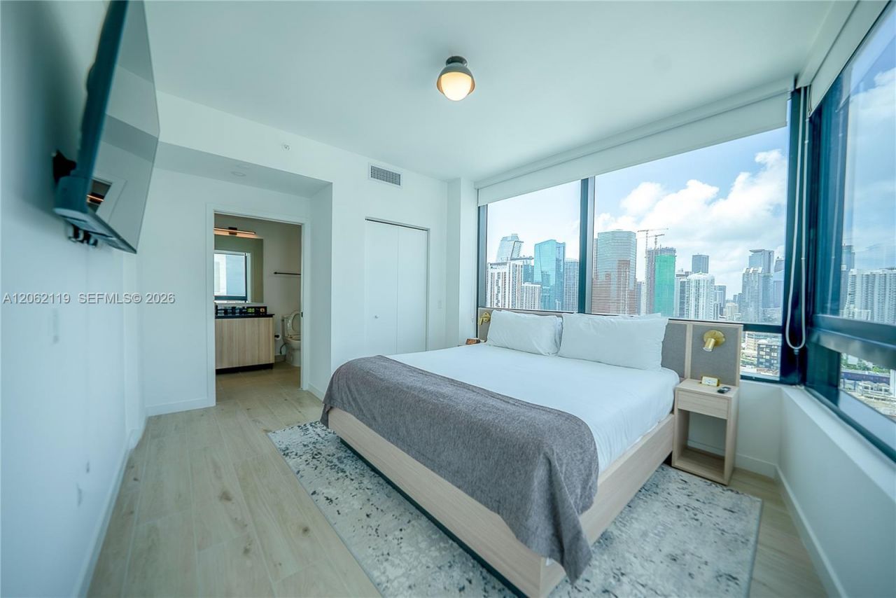 225 N Miami Ave , Unit 2912, Miami, FL 33128 Photo