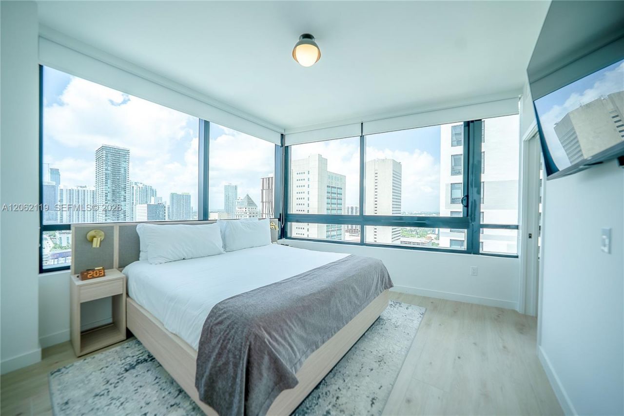 225 N Miami Ave , Unit 2912, Miami, FL 33128 Photo