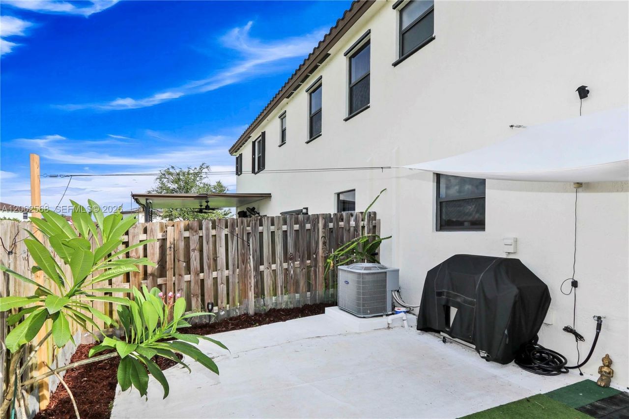 12758 SW 230th St , Miami, FL 33170 Photo