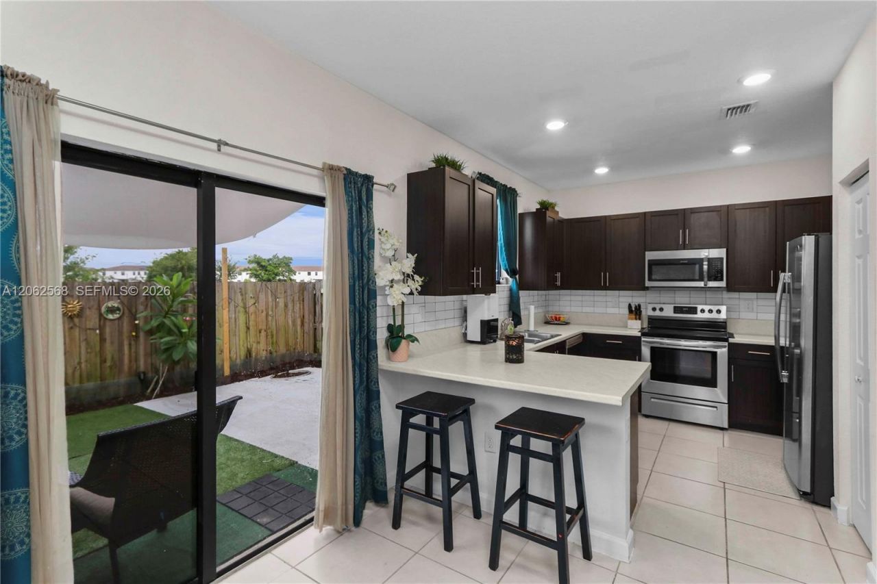 12758 SW 230th St , Miami, FL 33170 Photo