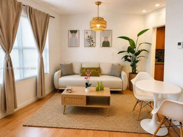 7326 Collins Ave , Unit 207, Miami Beach, FL 33141