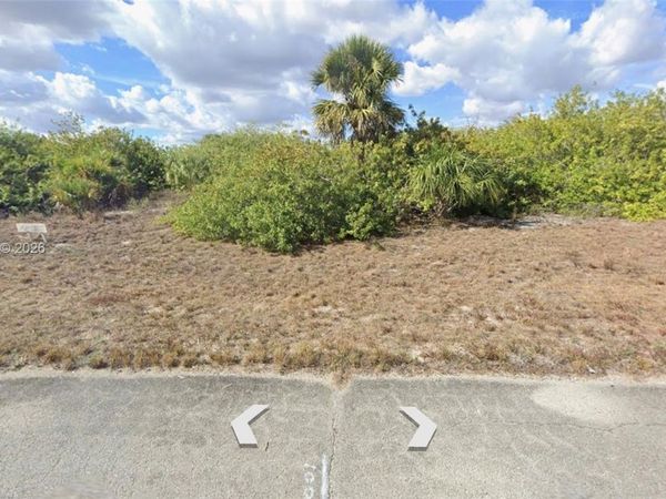 La Belle, FL 33935