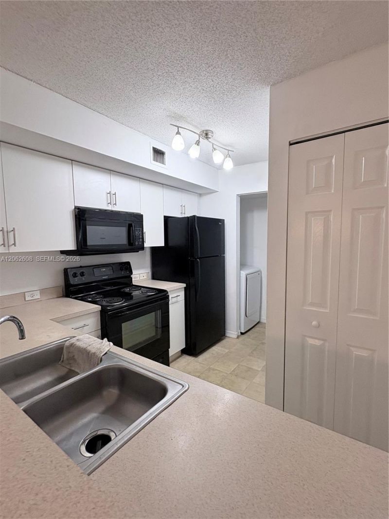 11177 SW 8th St, Unit 108, Pembroke Pines, FL 33025 Photo