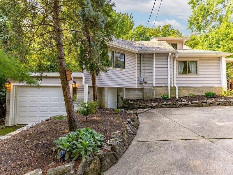 3953 Kirkup Avenue, Cincinnati, OH 45213 Photo 2