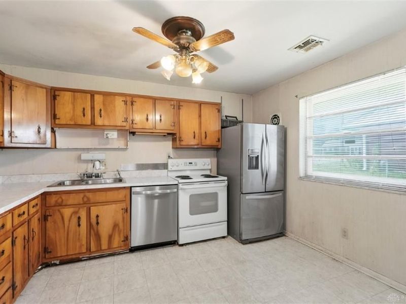 266 Nelson Lane, Springdale, OH 45246 Photo 6