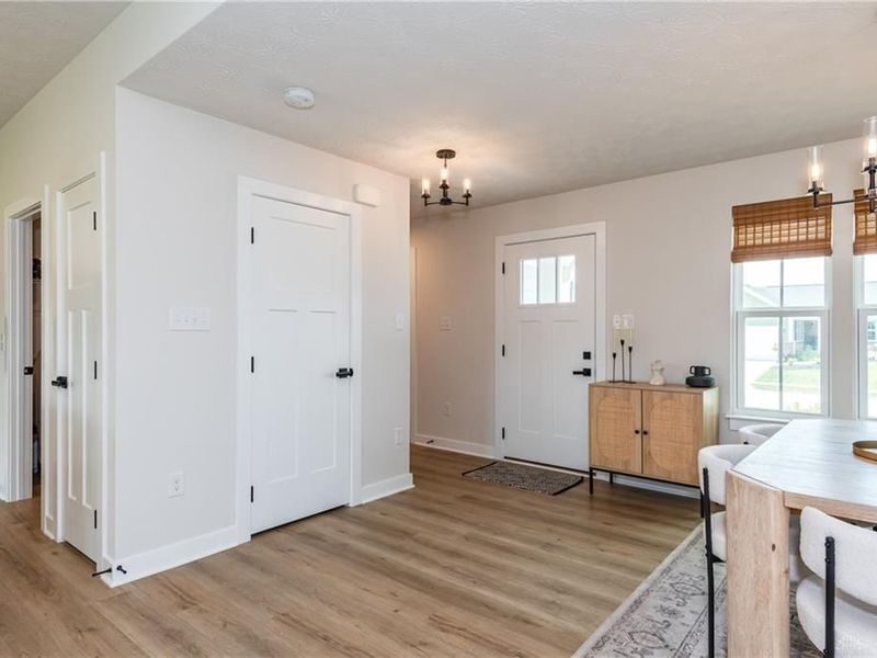 7240 Rivendell Circle, Dayton, OH 45459 Photo 8