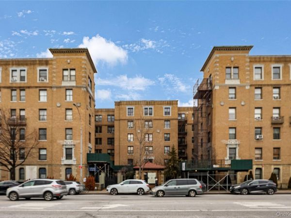 14809 Northern Boulevard, Unit 5M, Flushing, NY 11354