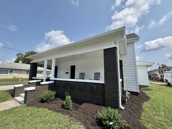 721 N 12th Street, Vincennes, IN 47591
