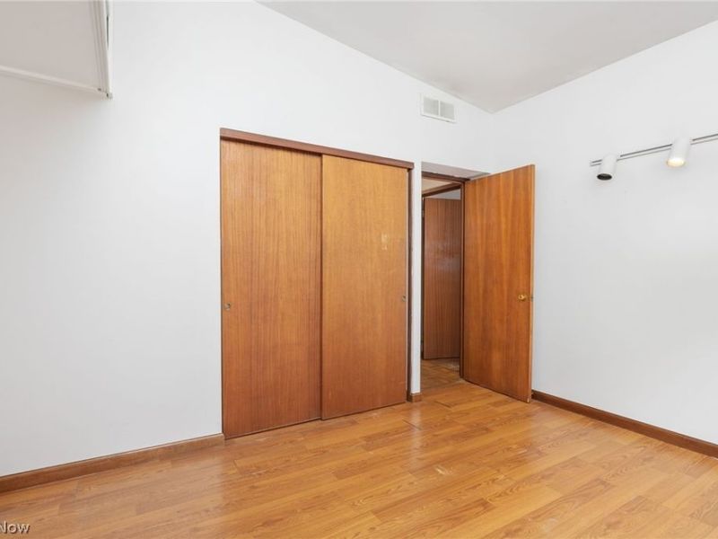 6390 Nelwood Road, Parma Heights, OH 44130 Photo 17