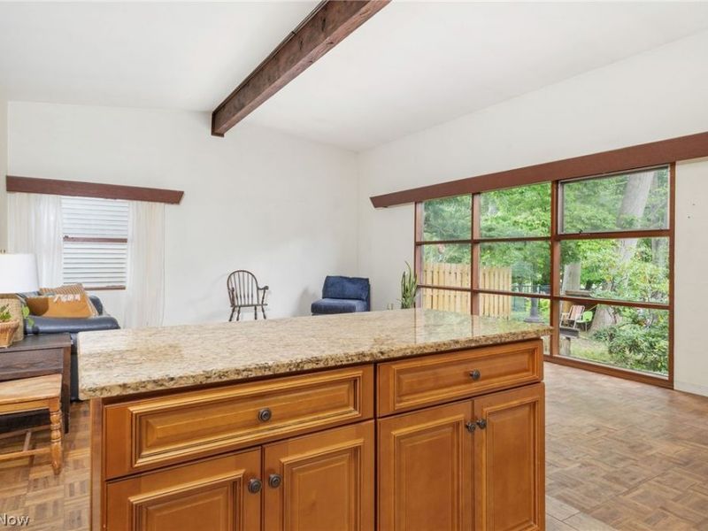 6390 Nelwood Road, Parma Heights, OH 44130 Photo 7