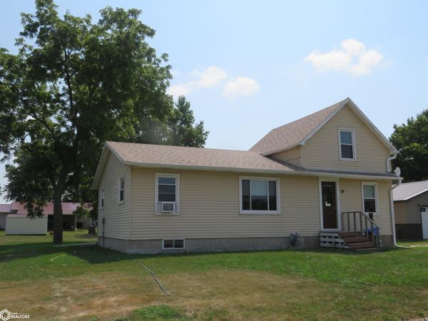 19 4th Ave SE, Pocahontas, IA 50574