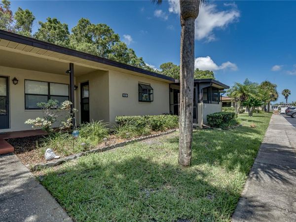 1119 9TH CIRCLE SE, Unit 1119, LARGO, FL 33771