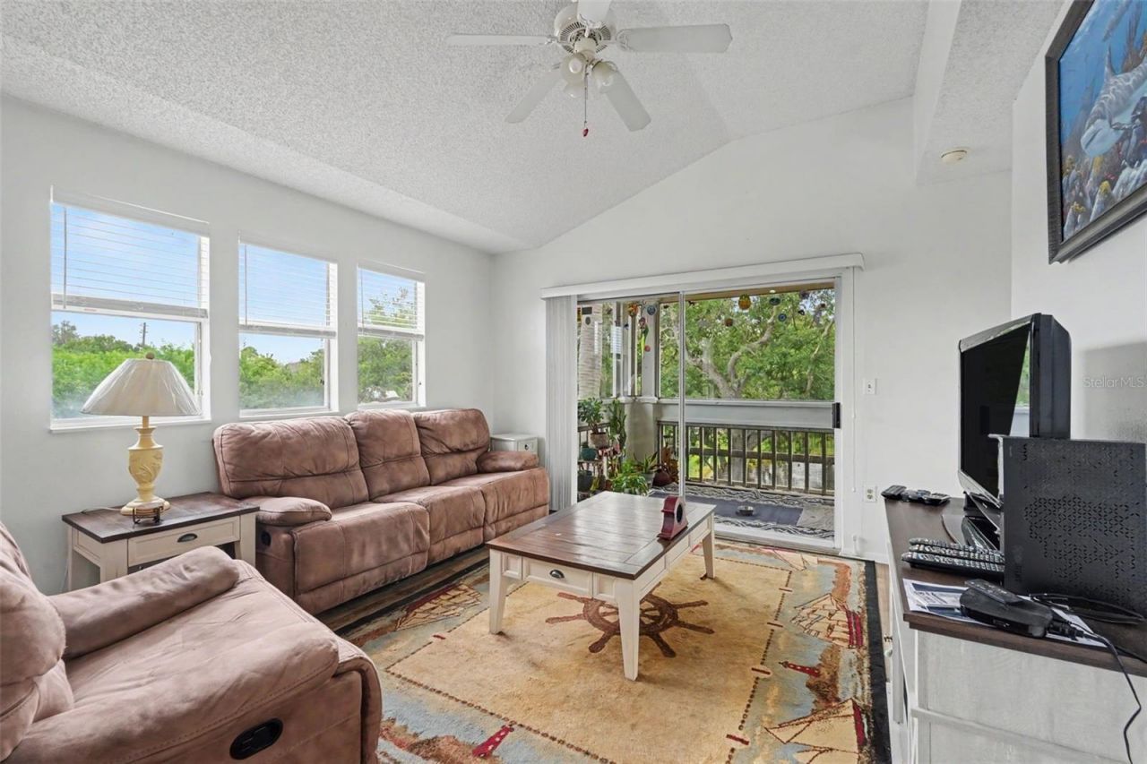 115 112th Avenue Ne, Unit 726, Saint Petersburg, FL 33716 Photo