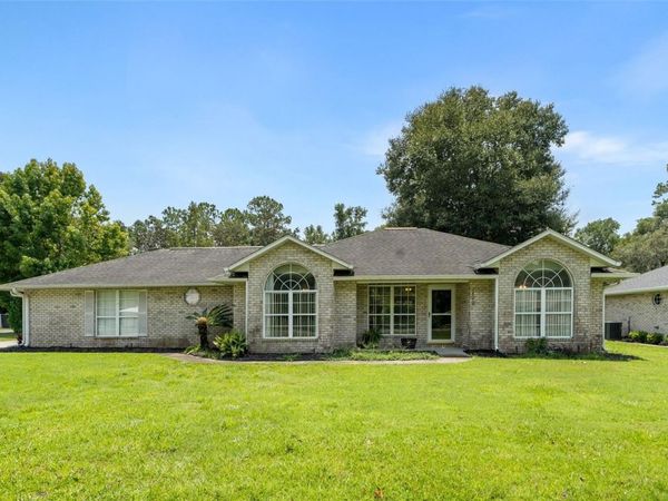 200 NW CHARLOTTE GLEN , LAKE CITY, FL 32055