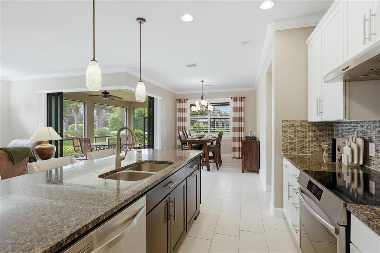 16932 Pelham Place, Lakewood Ranch, FL 34202 Photo