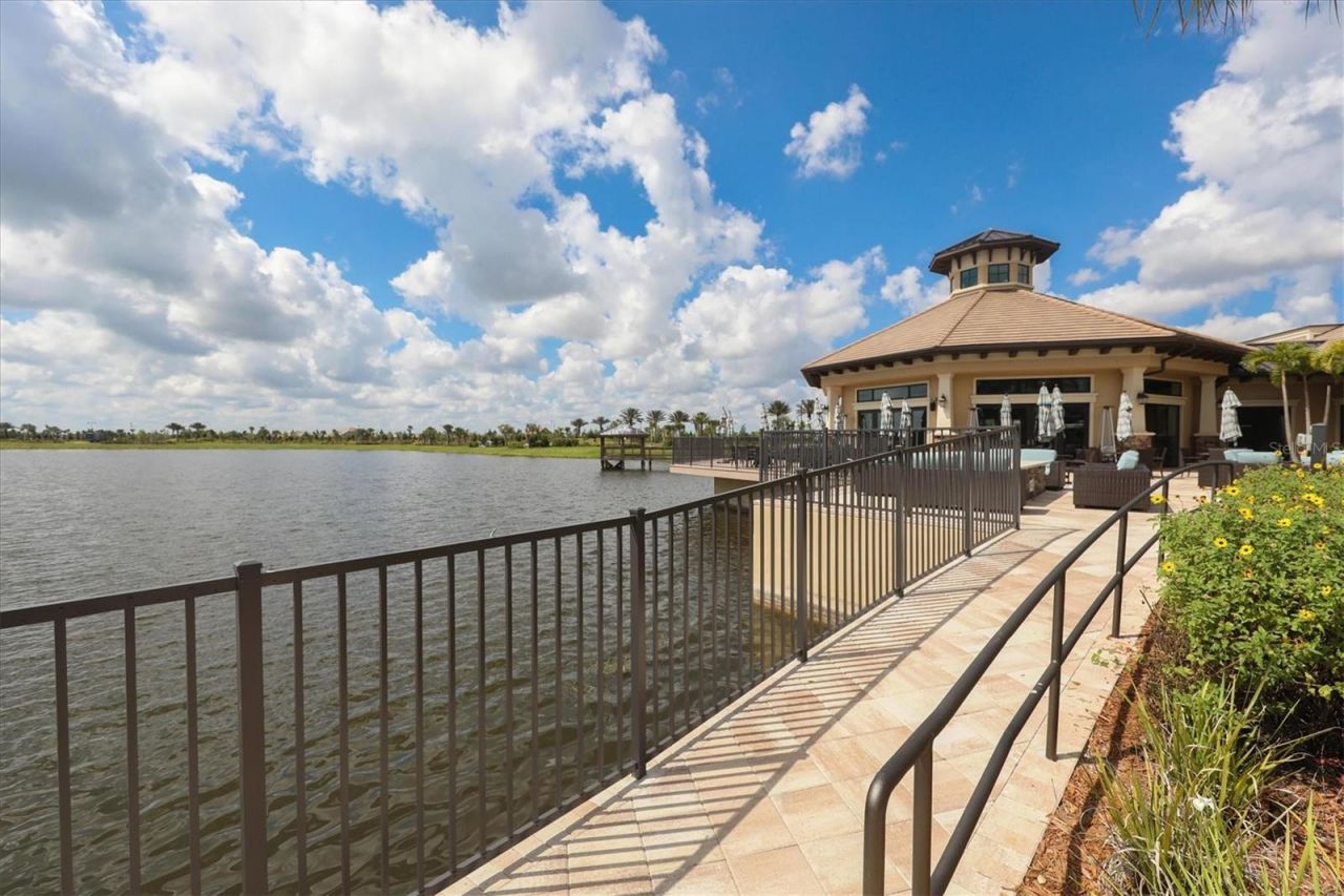 16932 Pelham Place, Lakewood Ranch, FL 34202 Photo