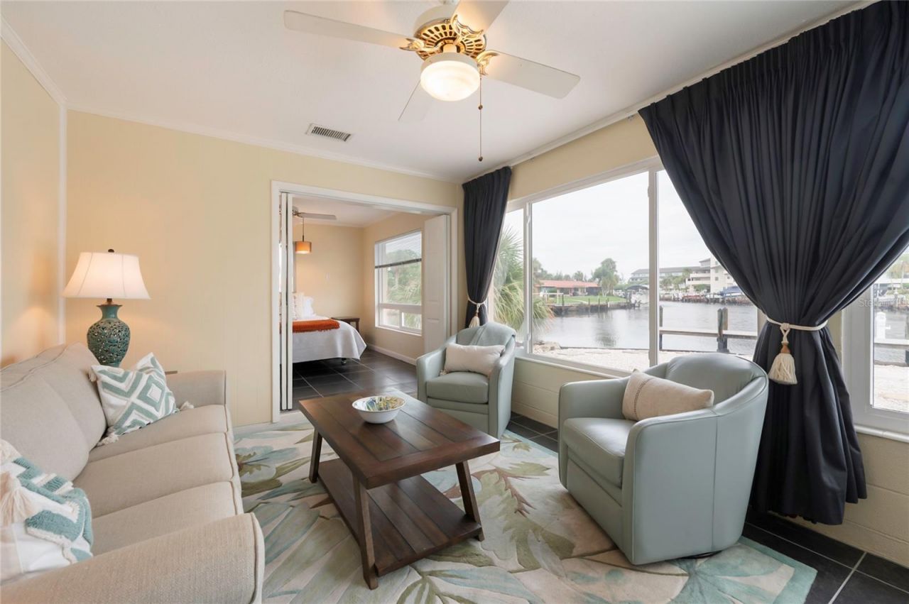4223 Royal Palm Drive, Bradenton, FL 34210 Photo