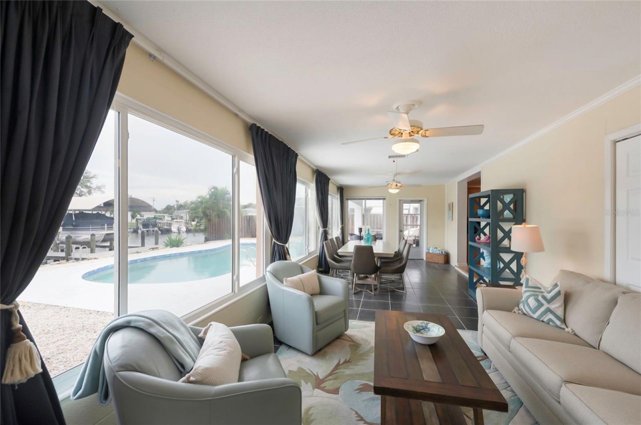 4223 Royal Palm Drive, Bradenton, FL 34210 Photo