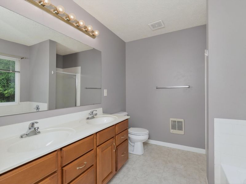 1604 Ashley Court, Unit 201, Florence, KY 41042 Photo 17