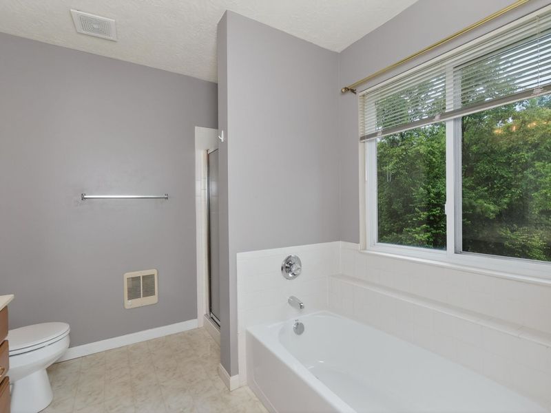 1604 Ashley Court, Unit 201, Florence, KY 41042 Photo 18