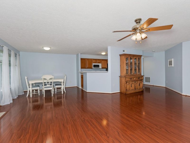 1604 Ashley Court, Unit 201, Florence, KY 41042 Photo 3