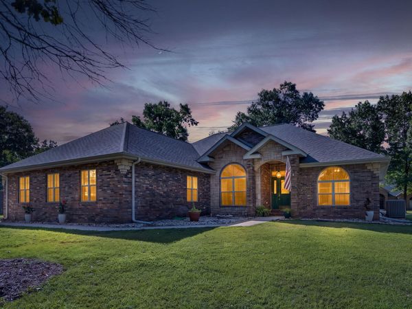 13 Holly Lane , Branson West, MO 65737