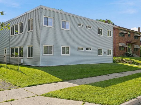 394 Pierce Street N, Saint Paul, MN 55104