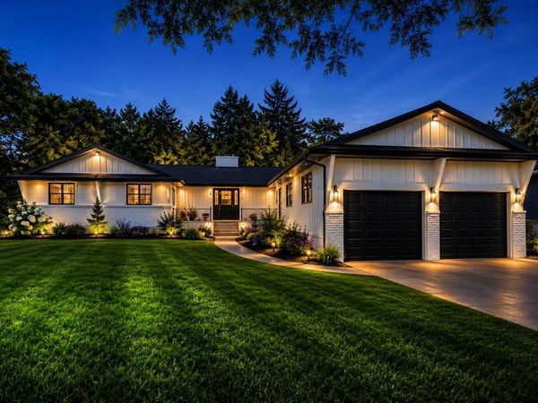 2882 Rice Creek Terrace, New Brighton, MN 55112