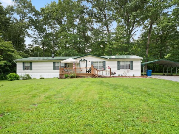 1110 Gray Fox Drive, Crossville, TN 38571