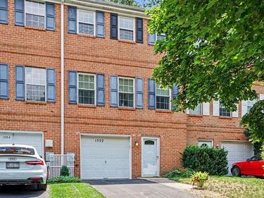 1552 S COVENTRY LANE, WEST CHESTER, PA 19382
