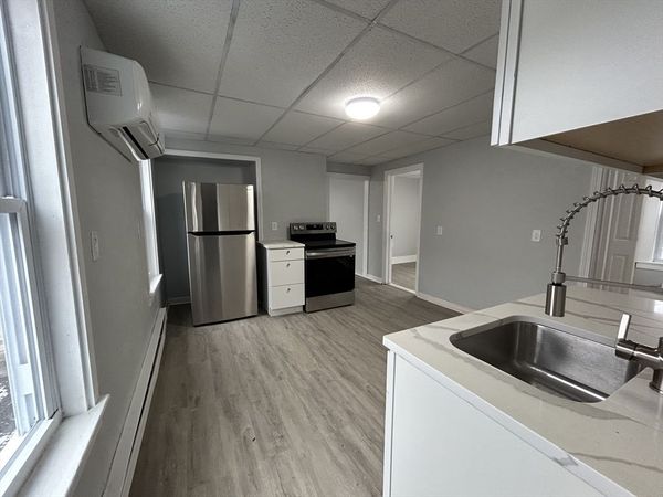 27 North St, Worcester, MA 01605