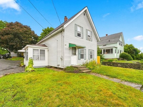 45 Nichols St, Gardner, MA 01440