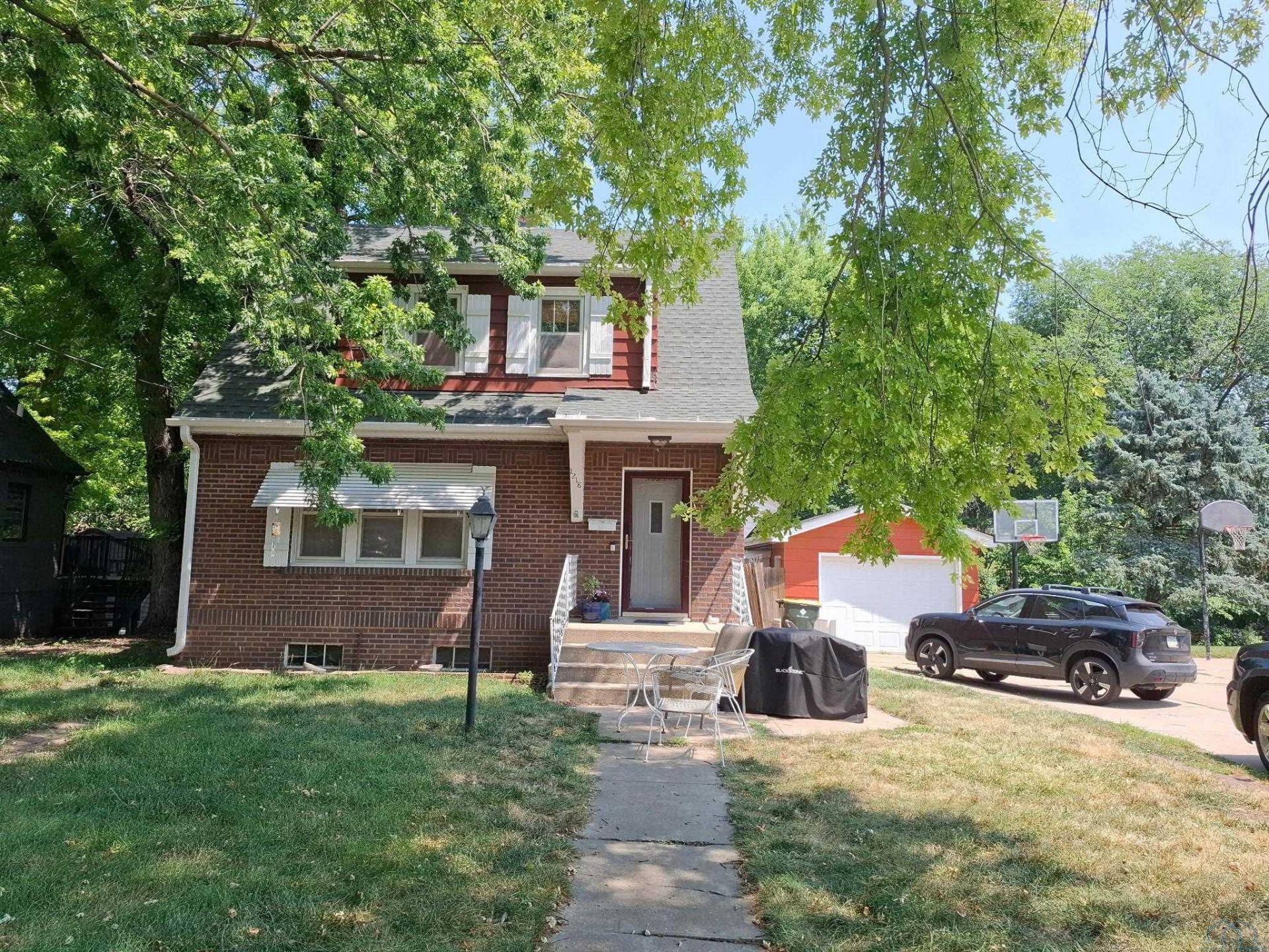 1218 S Royce, Sioux City, IA 51106 Main Photo