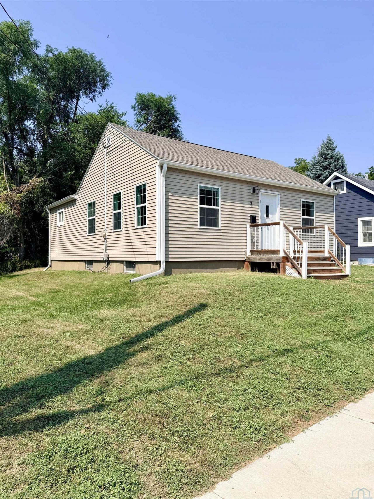 3 Perry Lane, Sioux City, IA 51104 Main Photo