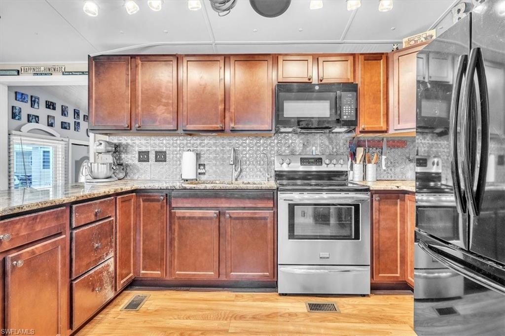 10933 Brown Pelican Cir, Estero, FL 33928 Photo