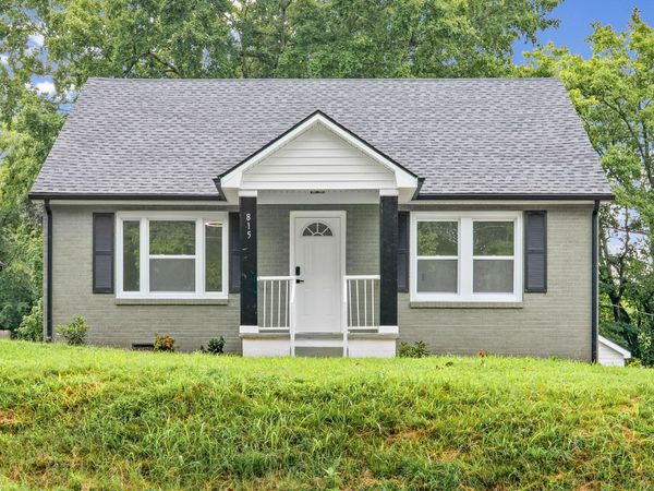 815 Cumberland Dr, Clarksville, TN 37040